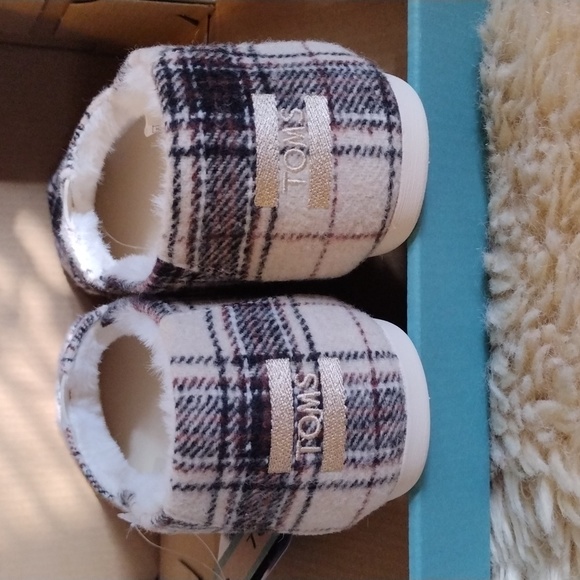 Biscotti Plaid Flannel TOMS - Picture 3 of 6